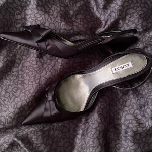 NIB Black Alfani Phyllis Evening Slingback Heels - Satin with Bow (size 11)